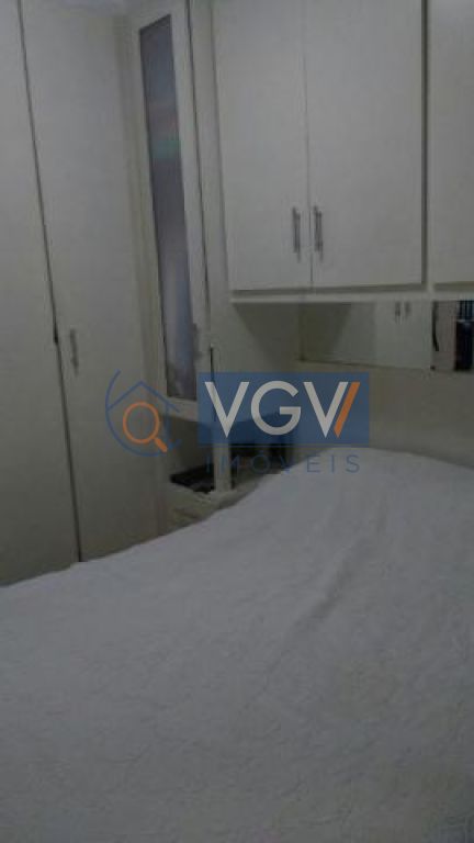 Apartamento à venda com 2 quartos, 68m² - Foto 5