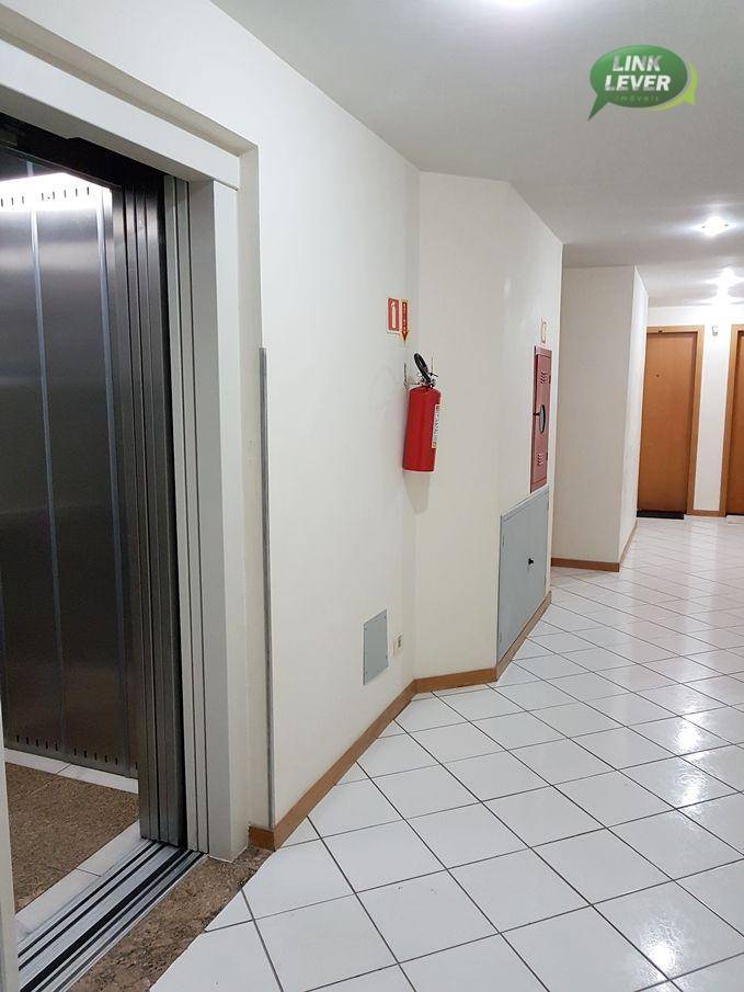 Apartamento para alugar com 3 quartos, 85m² - Foto 5