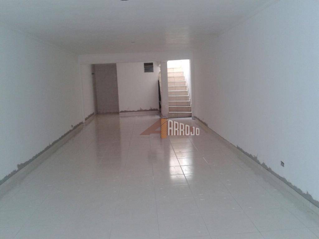 Sobrado à venda com 3 quartos, 170m² - Foto 1