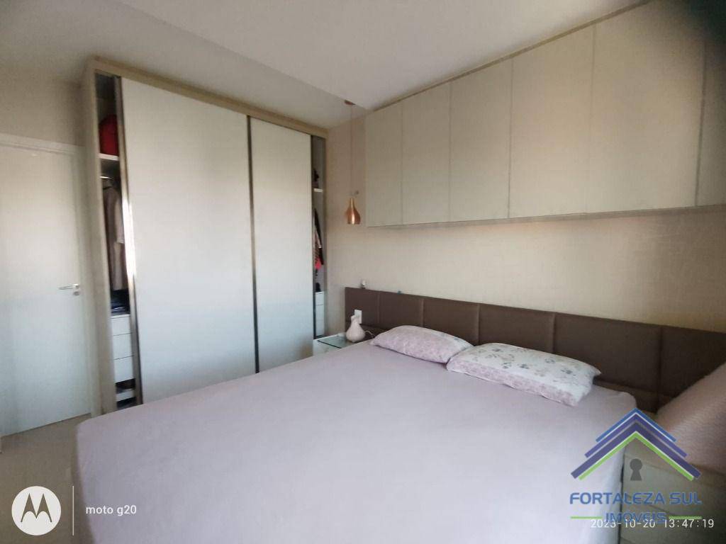 Apartamento à venda com 3 quartos, 77m² - Foto 11