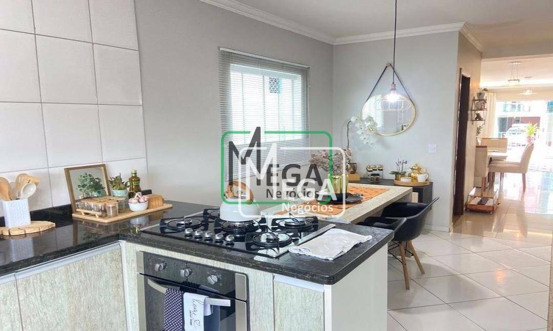 Casa à venda com 3 quartos, 240m² - Foto 10