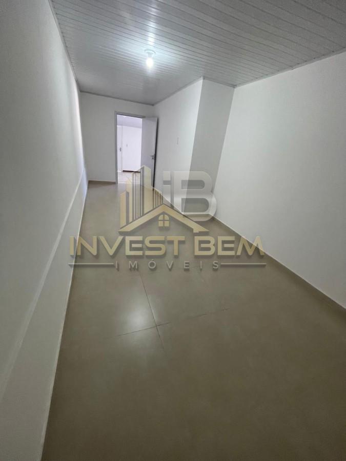 Casa à venda com 3 quartos, 110m² - Foto 14