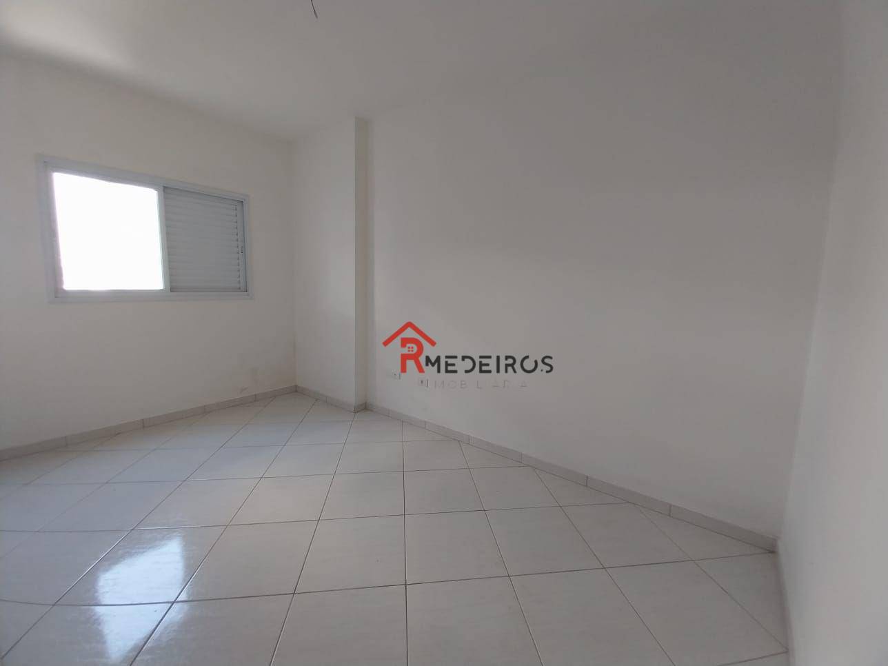 Apartamento à venda com 2 quartos, 64m² - Foto 8