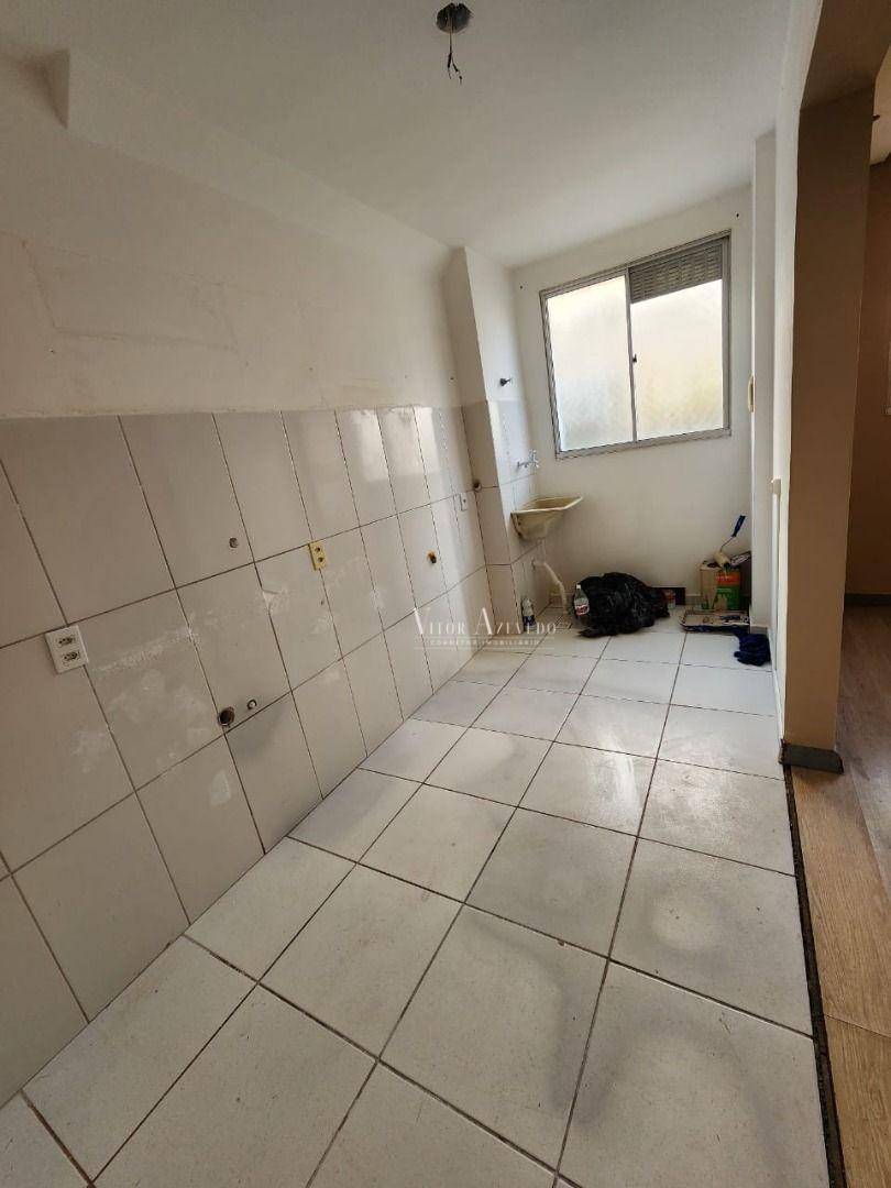 Apartamento à venda com 2 quartos, 46m² - Foto 4