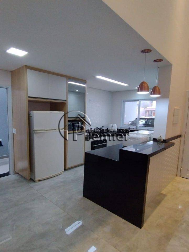 Casa à venda com 3 quartos, 109m² - Foto 3