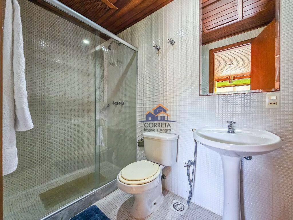 Casa de Condomínio à venda com 8 quartos, 600m² - Foto 26