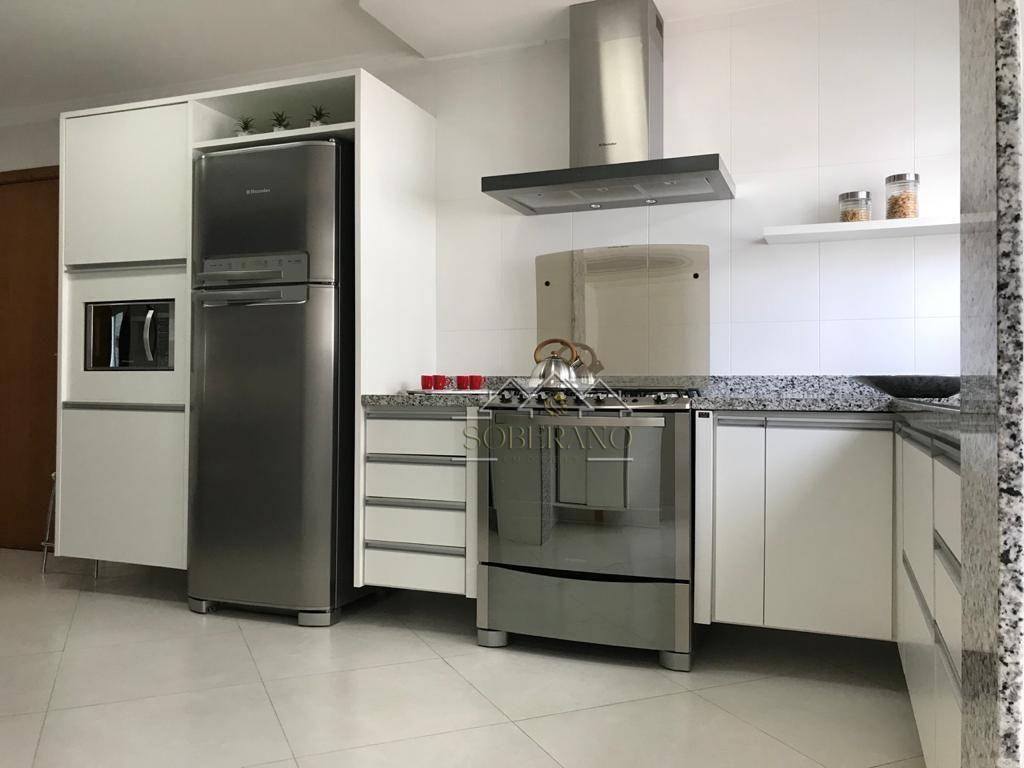 Apartamento à venda com 3 quartos, 155m² - Foto 5