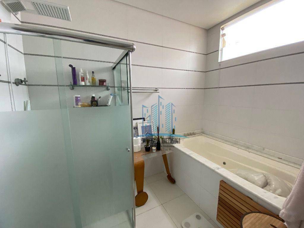 Casa à venda com 3 quartos, 250m² - Foto 16