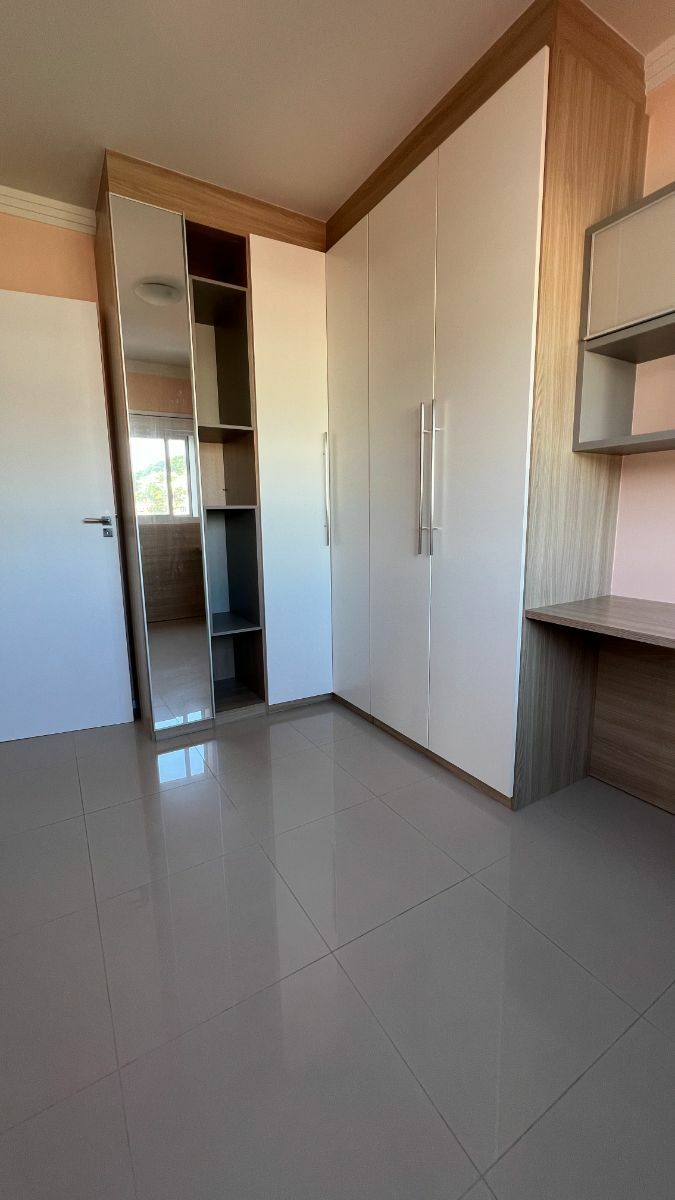 Apartamento para alugar com 2 quartos, 72m² - Foto 11