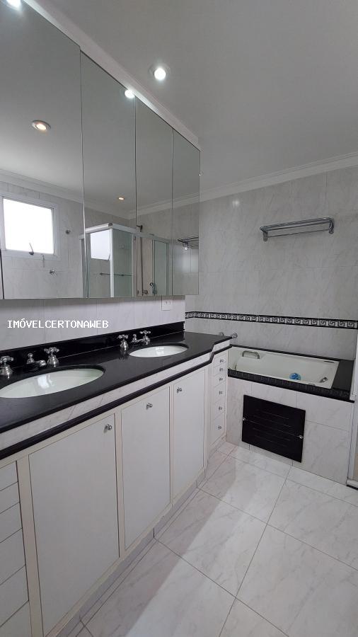 Apartamento à venda com 4 quartos, 238m² - Foto 46