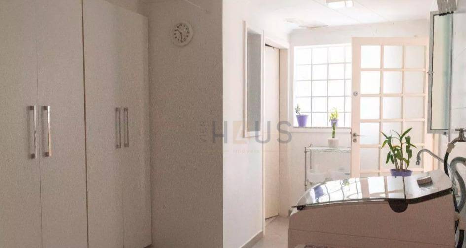 Casa à venda com 4 quartos, 280m² - Foto 29