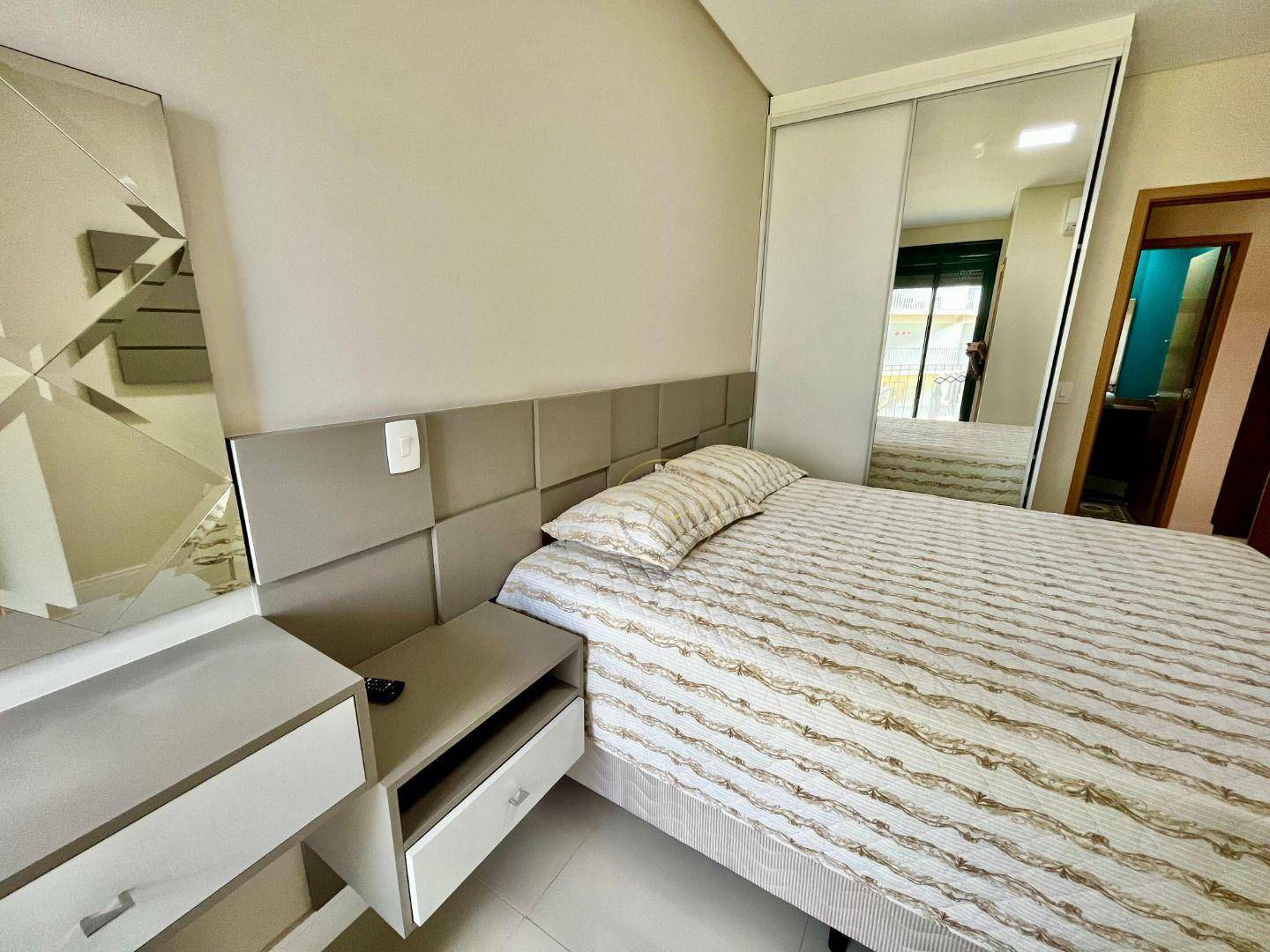 Apartamento para alugar com 2 quartos, 88m² - Foto 9