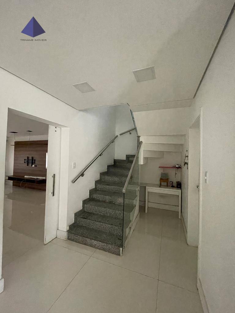 Sobrado à venda com 3 quartos, 250m² - Foto 16