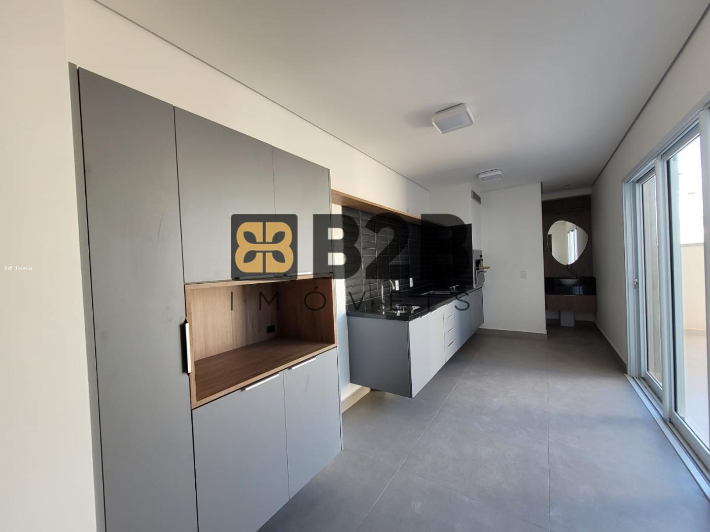 Apartamento à venda com 2 quartos, 86m² - Foto 1