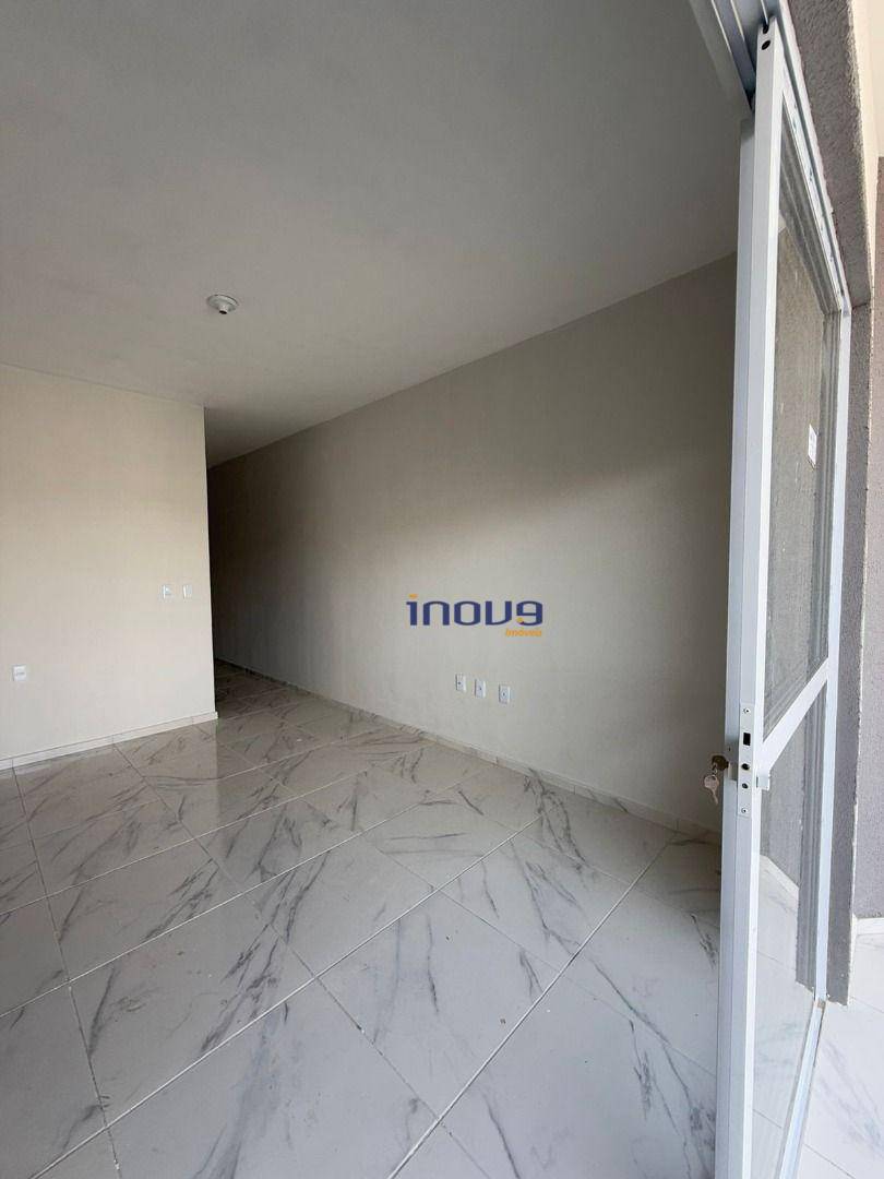 Casa à venda com 3 quartos, 82m² - Foto 11