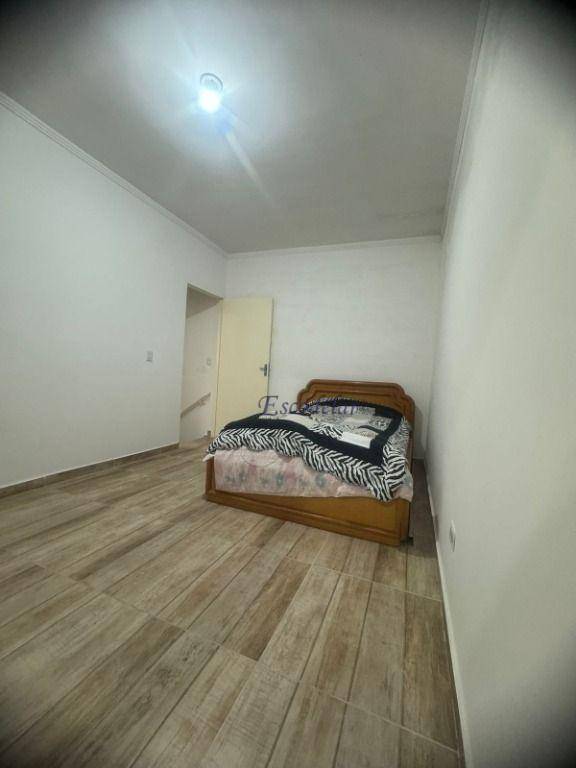 Sobrado à venda com 6 quartos, 240m² - Foto 34