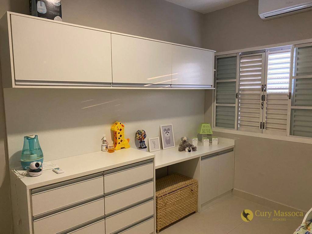 Casa para alugar com 3 quartos, 125m² - Foto 11