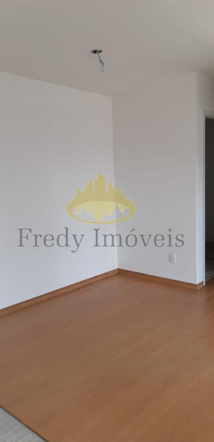 Apartamento à venda com 2 quartos, 57m² - Foto 7