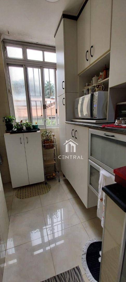 Apartamento à venda com 2 quartos, 75m² - Foto 11