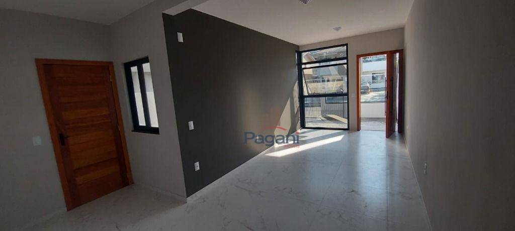Casa à venda com 3 quartos, 70m² - Foto 18