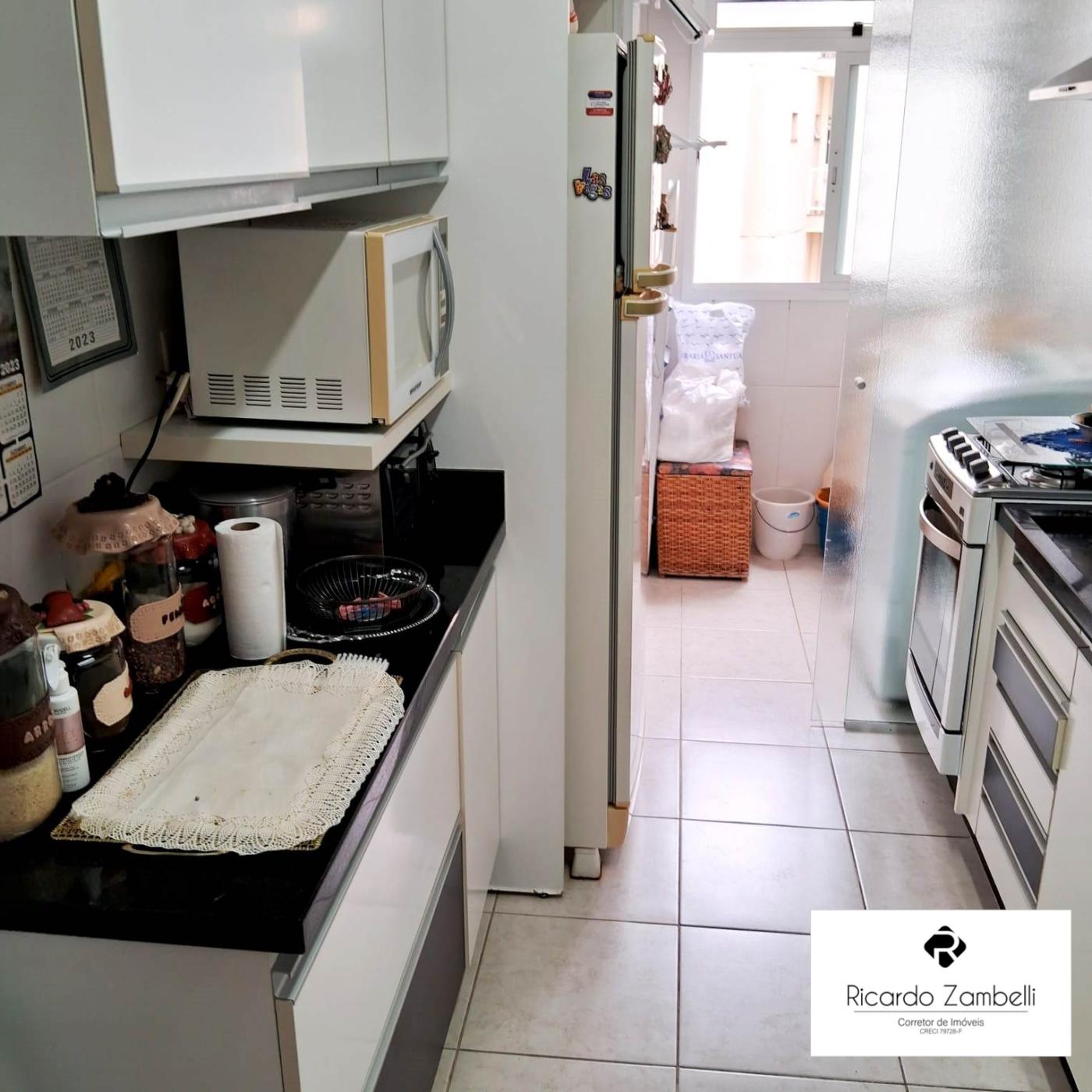 Apartamento à venda com 3 quartos, 75m² - Foto 5