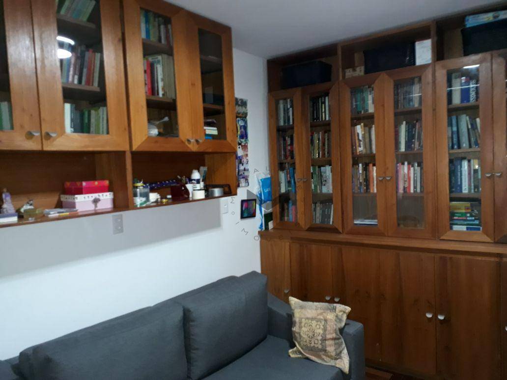 Apartamento à venda com 3 quartos, 130m² - Foto 7