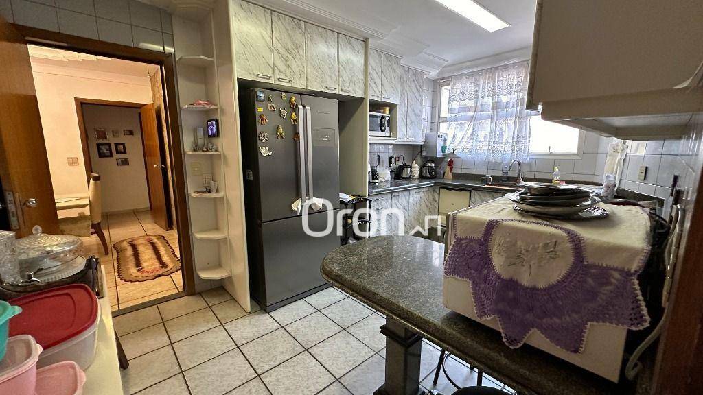 Apartamento à venda com 3 quartos, 162m² - Foto 6