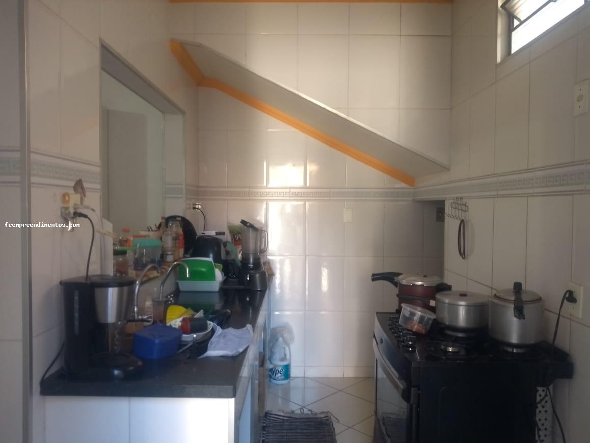 Sobrado à venda com 3 quartos, 140m² - Foto 13