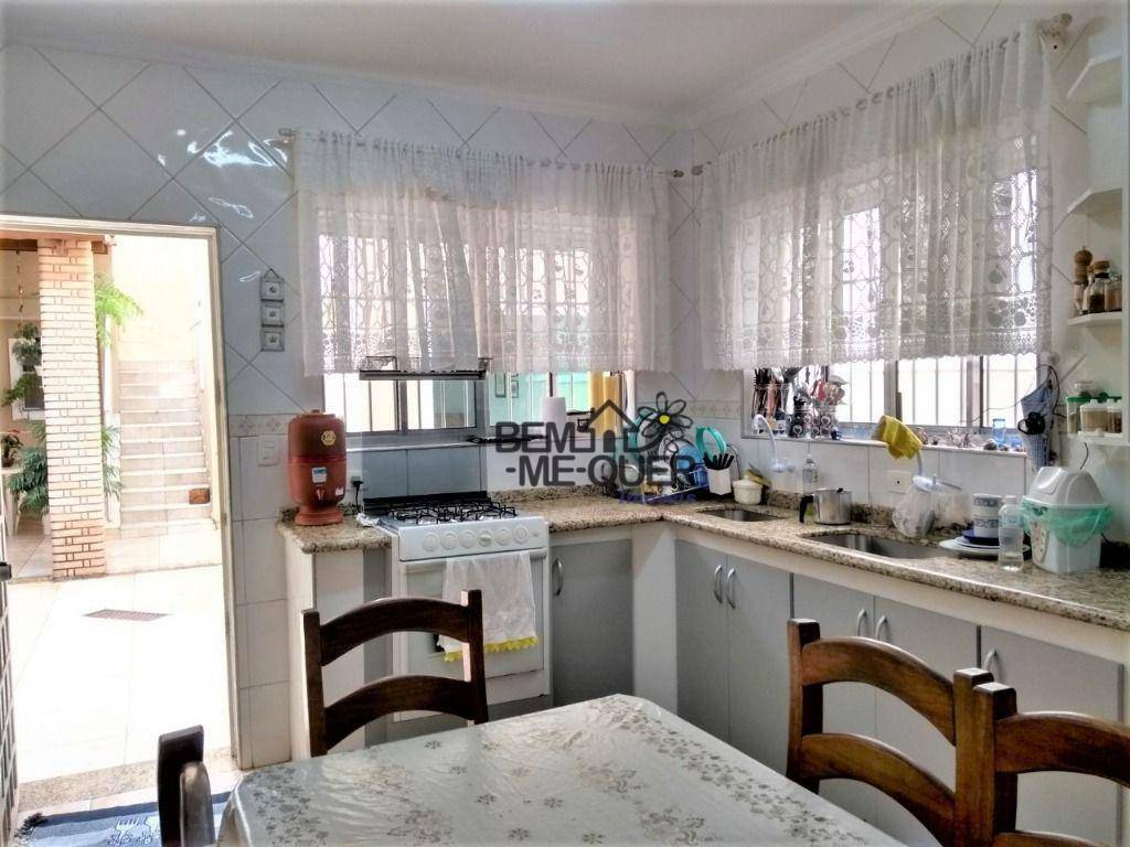 Sobrado à venda com 3 quartos, 300m² - Foto 13