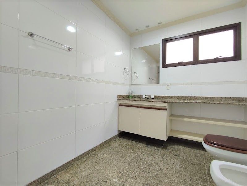 Apartamento à venda com 4 quartos, 250m² - Foto 33