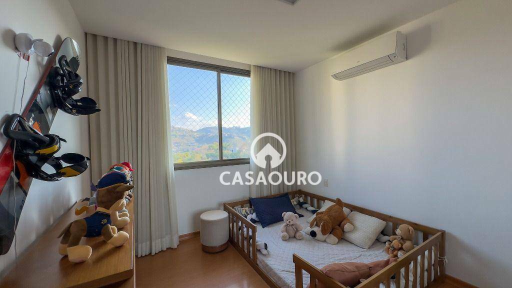 Apartamento à venda com 4 quartos, 154m² - Foto 19