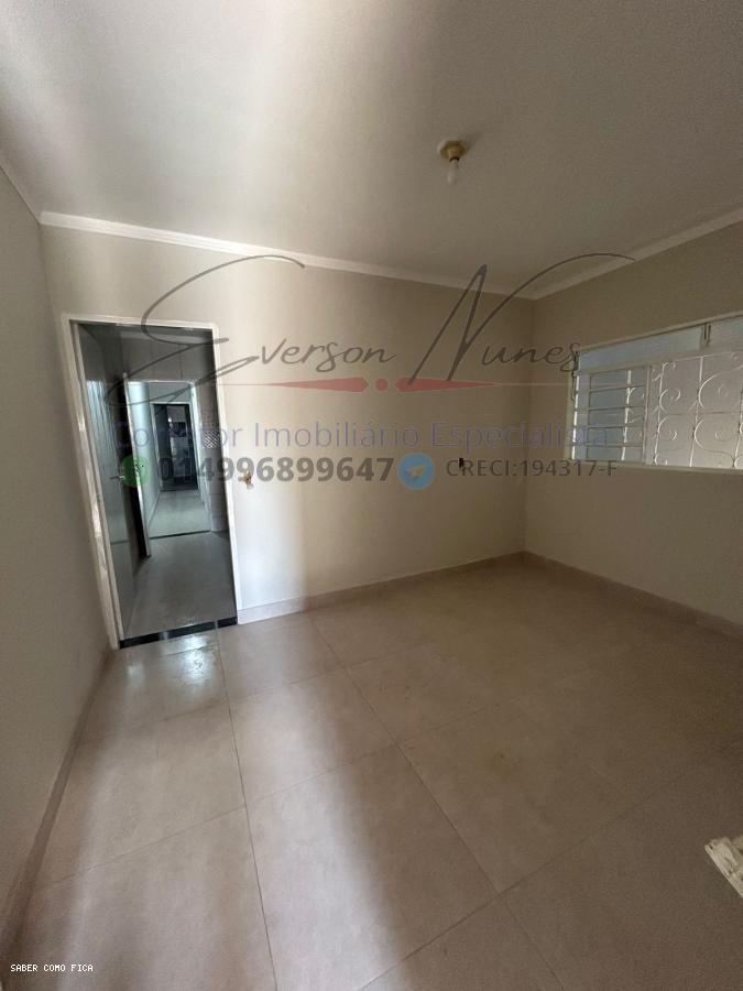 Casa à venda com 2 quartos, 137m² - Foto 5