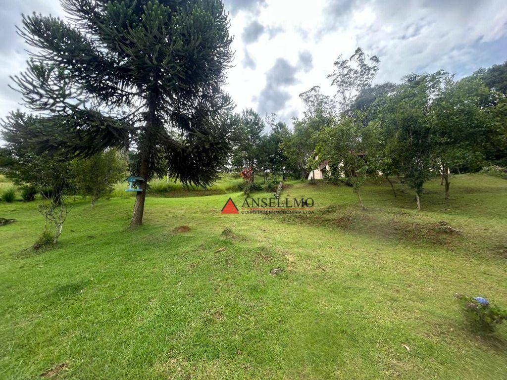 Chácara à venda com 3 quartos, 200m² - Foto 15