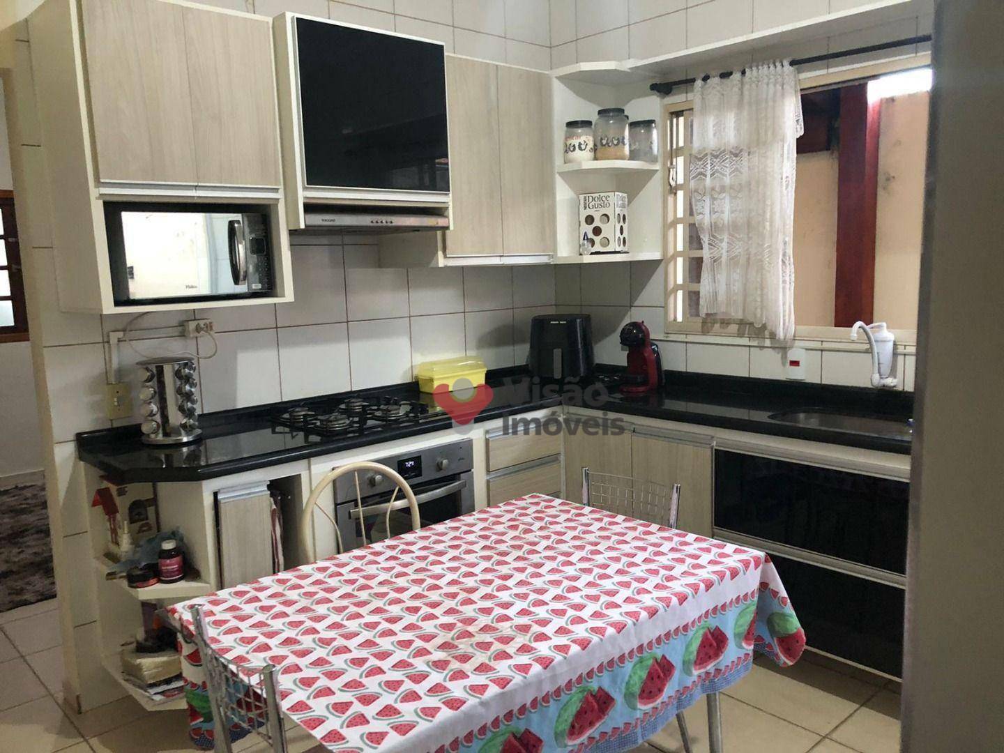 Casa à venda com 2 quartos, 60m² - Foto 8