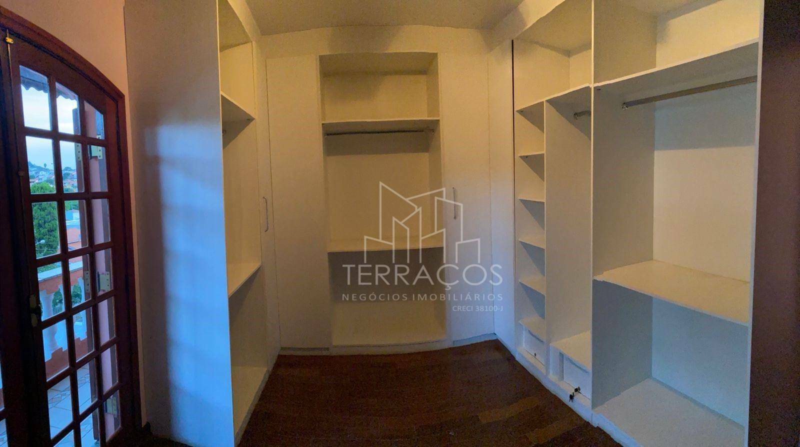 Casa à venda e aluguel com 4 quartos, 362m² - Foto 22