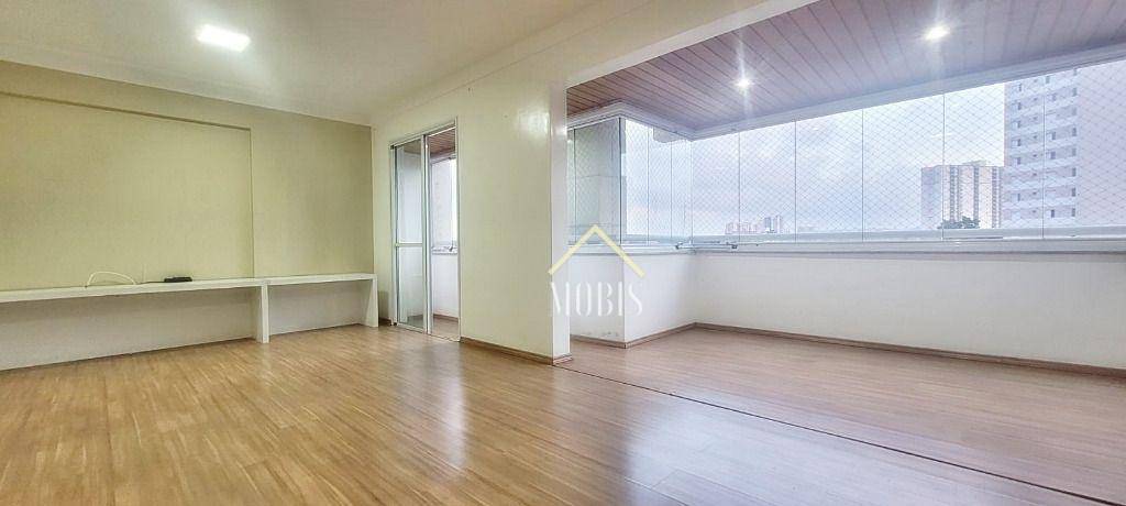 Apartamento à venda com 3 quartos, 114m² - Foto 4