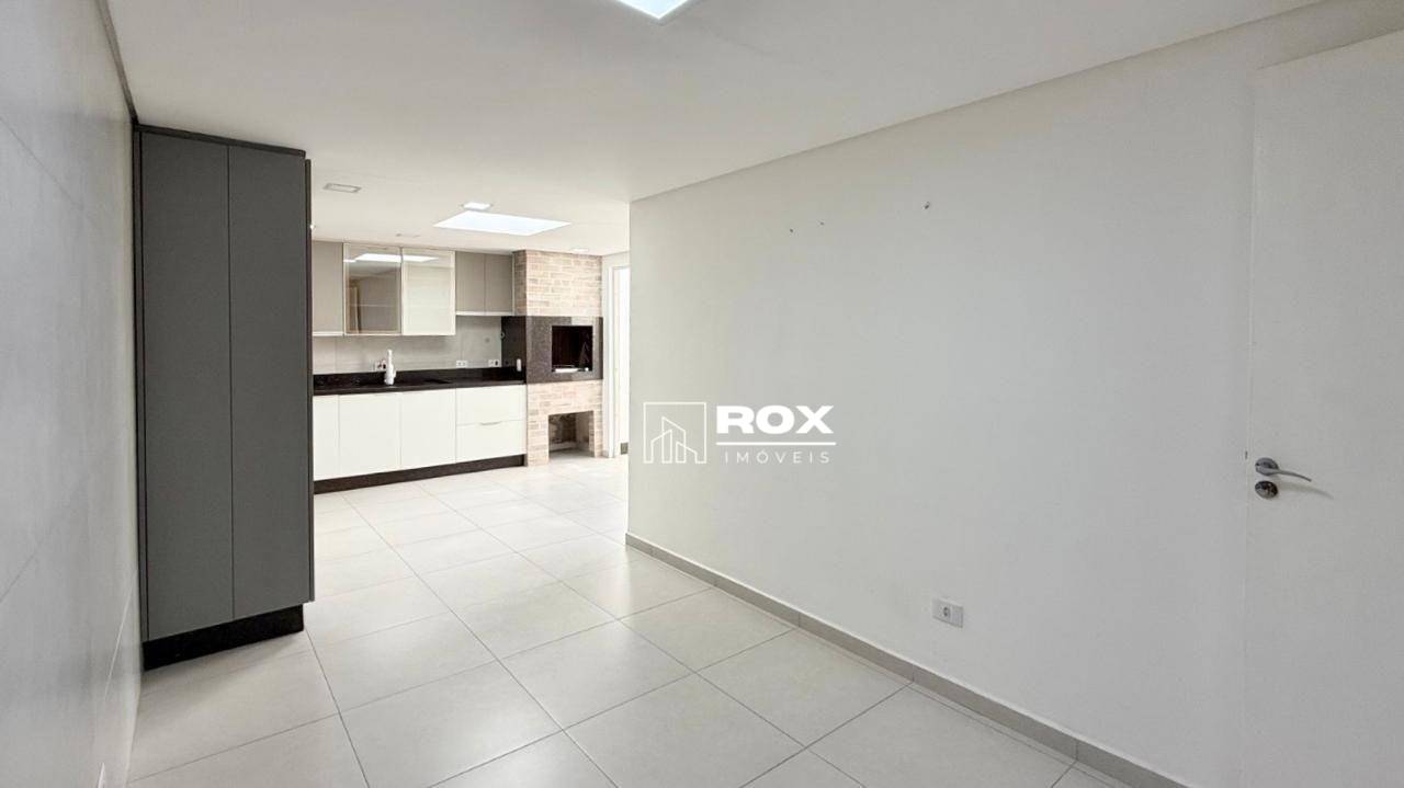 Casa à venda com 3 quartos, 70m² - Foto 7