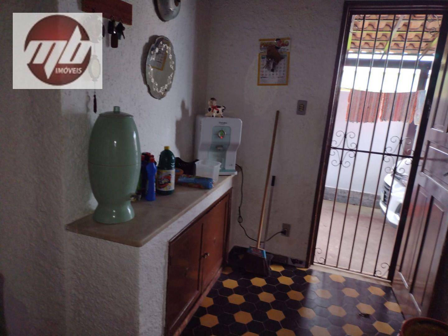 Casa à venda com 3 quartos, 200m² - Foto 18