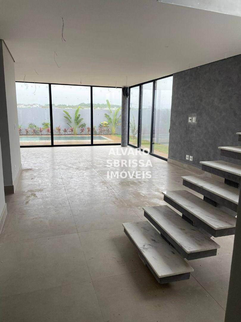 Casa de Condomínio à venda com 3 quartos, 384m² - Foto 3