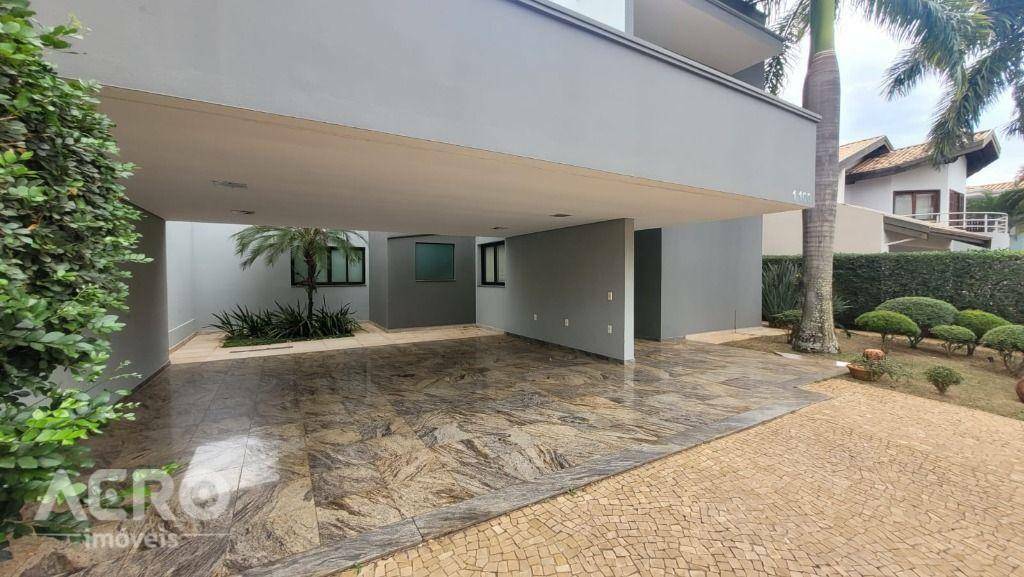 Casa de Condomínio à venda com 4 quartos, 400m² - Foto 2