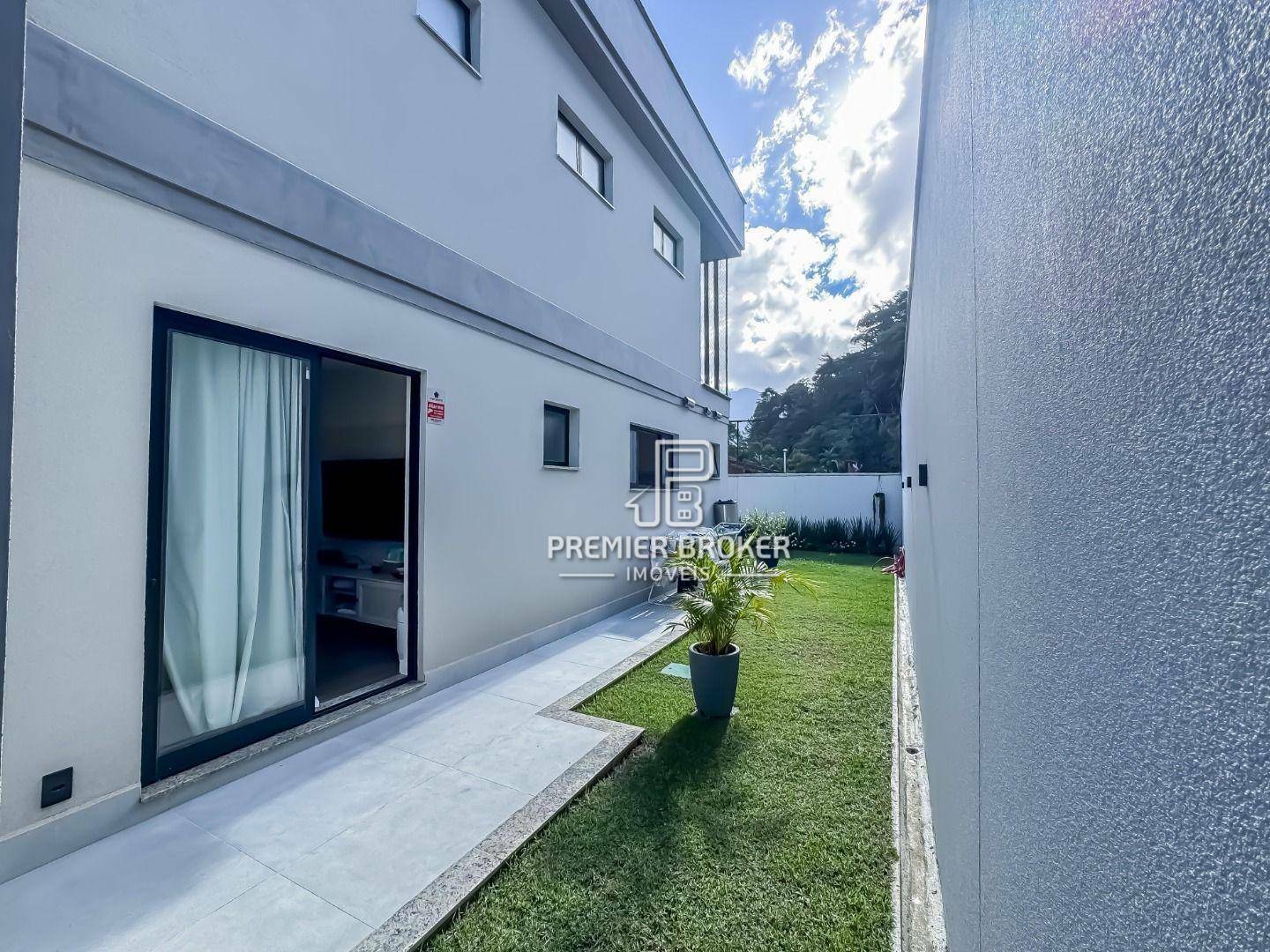Casa de Condomínio à venda com 4 quartos, 204m² - Foto 22