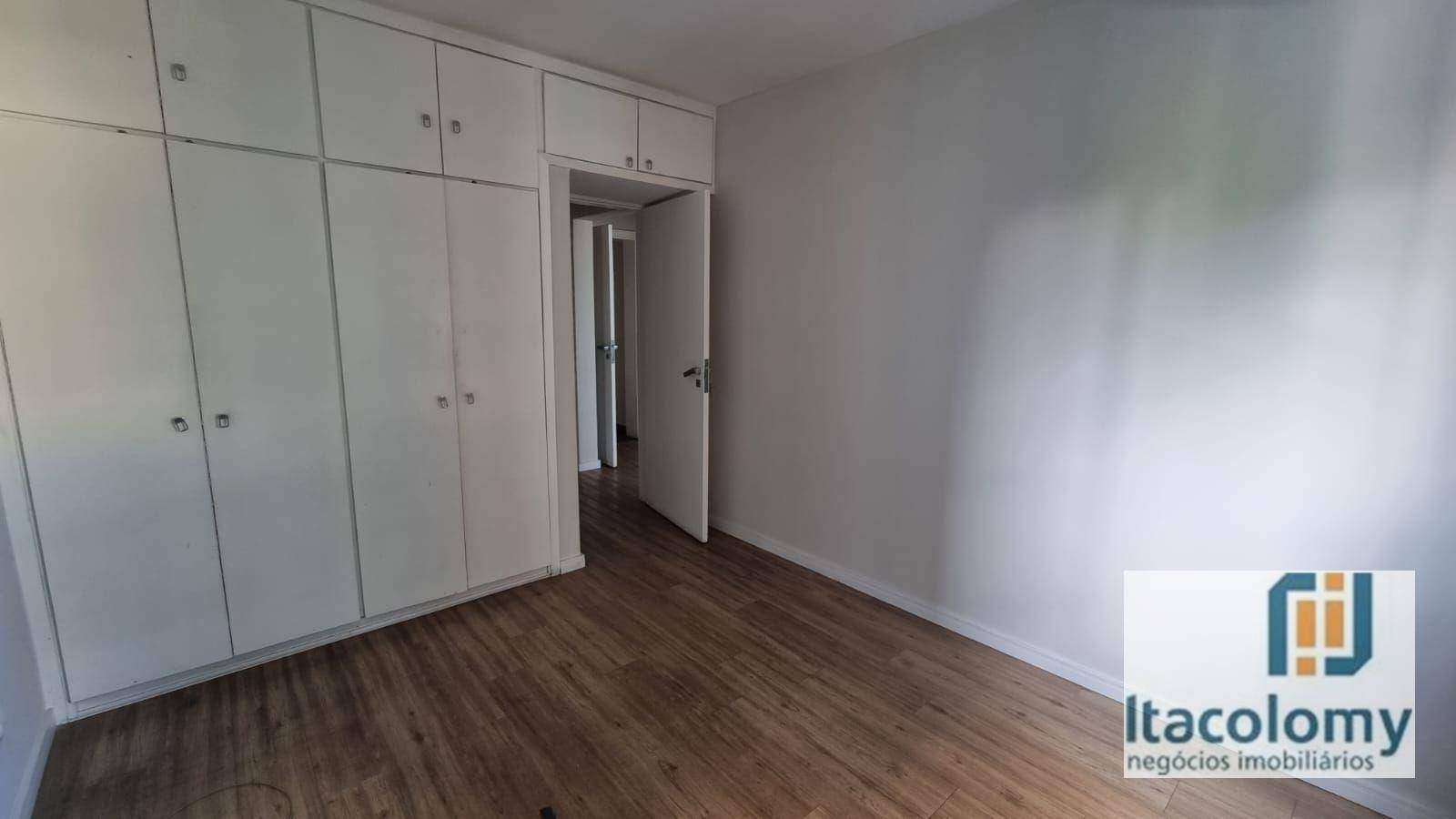 Apartamento à venda com 3 quartos, 170m² - Foto 4