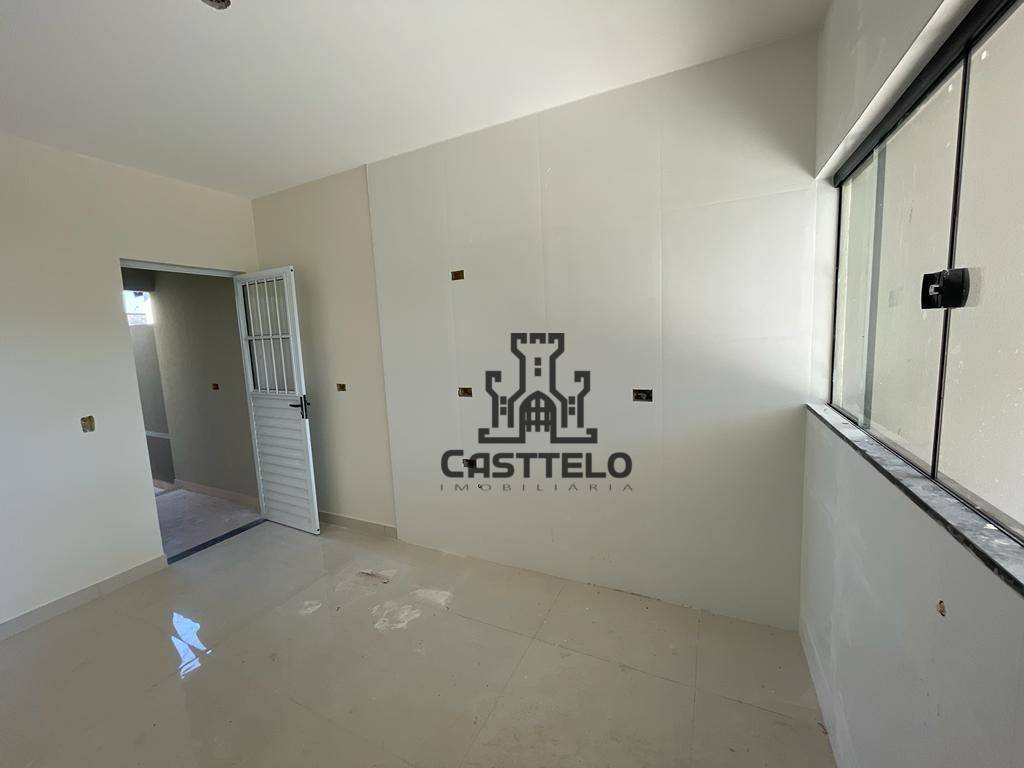 Casa à venda com 3 quartos, 95m² - Foto 8