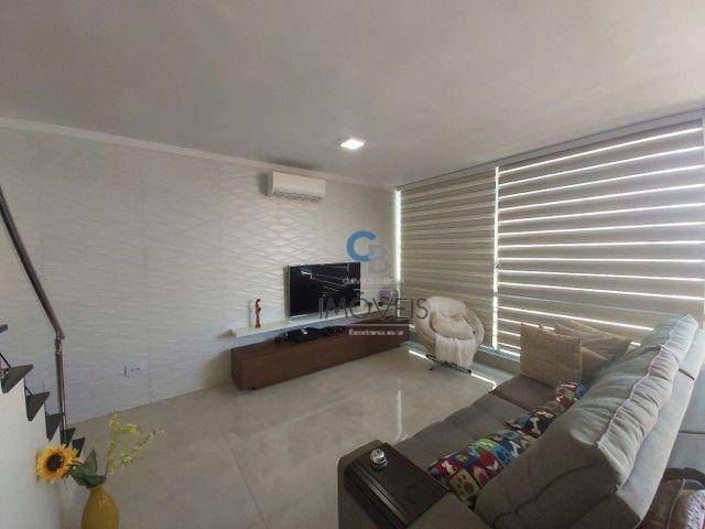 Sobrado à venda com 3 quartos, 129m² - Foto 1