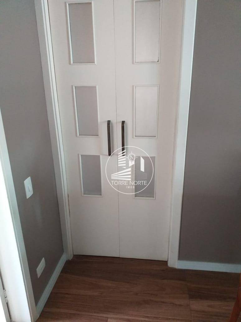 Apartamento à venda com 2 quartos, 80m² - Foto 11