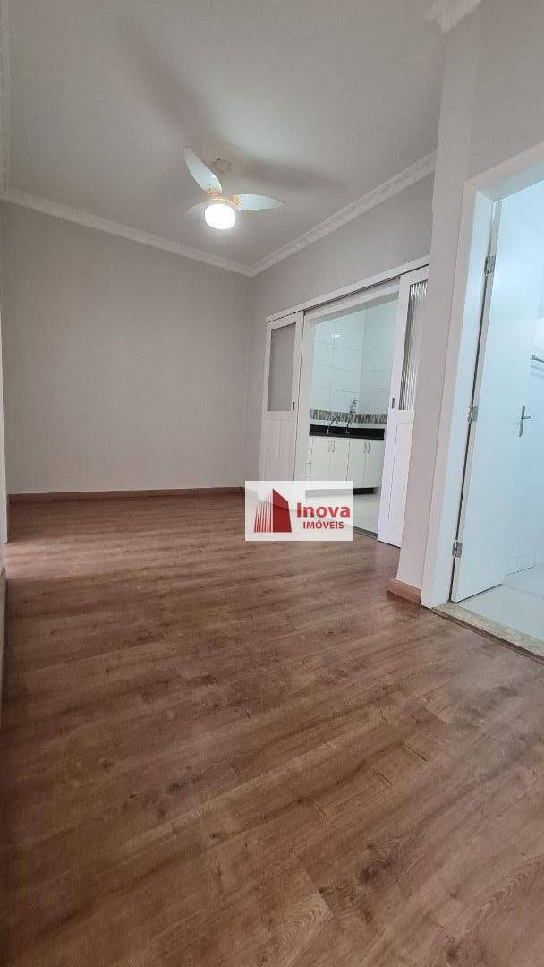 Apartamento à venda com 3 quartos, 100m² - Foto 2