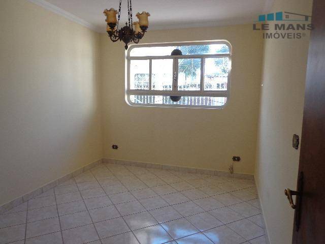 Casa à venda com 3 quartos, 222m² - Foto 12