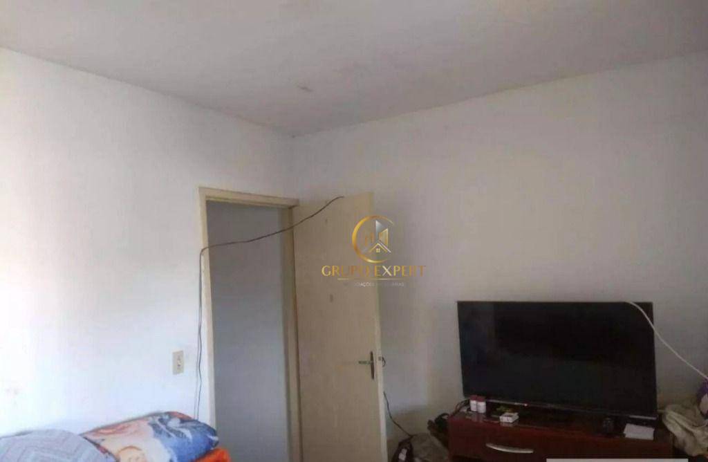 Sobrado à venda com 4 quartos, 200m² - Foto 3