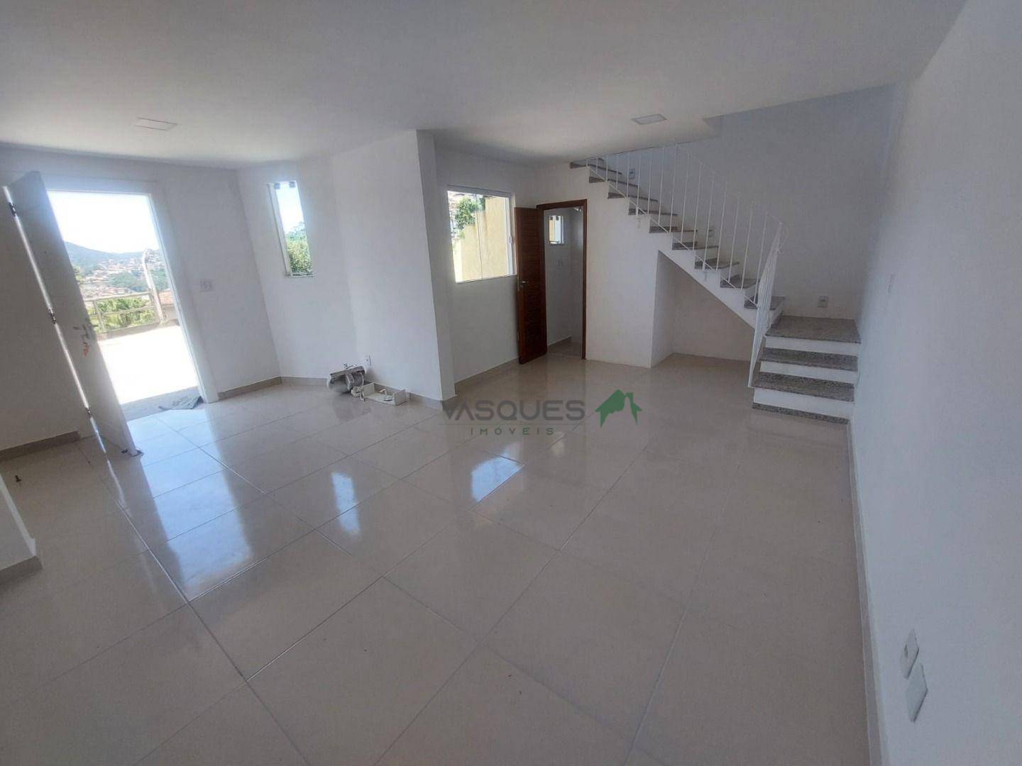 Casa para alugar com 2 quartos, 100m² - Foto 2