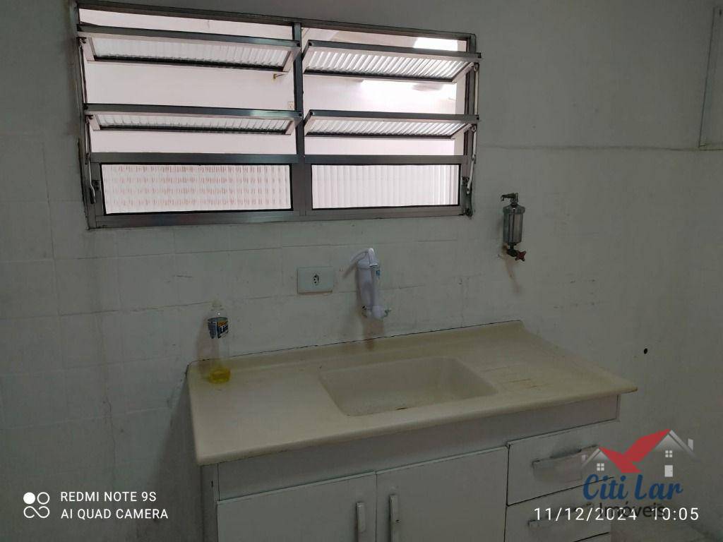 Casa para alugar com 1 quarto, 50m² - Foto 12